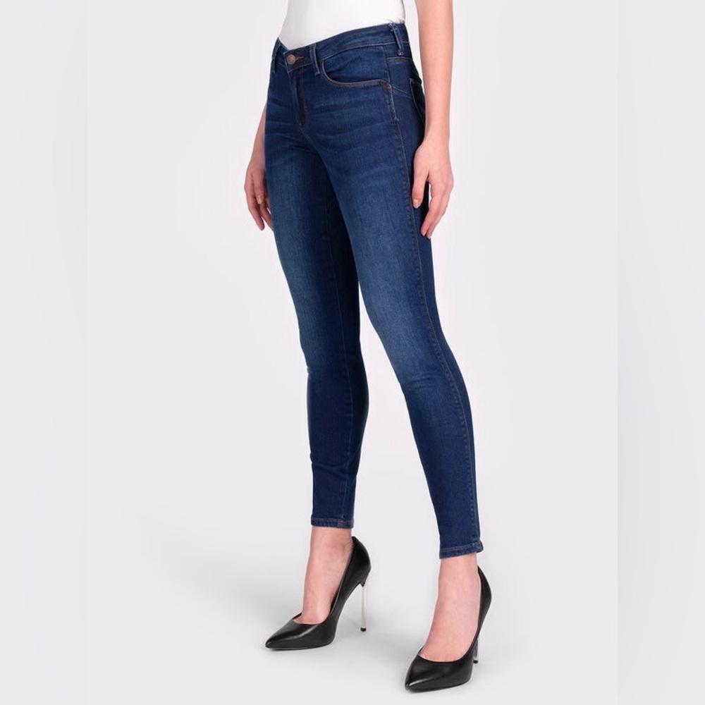 2/$25💥25 Guess CURVE X Stretch Skinny Jeans, Deep Indigo, Front & Back Pockets